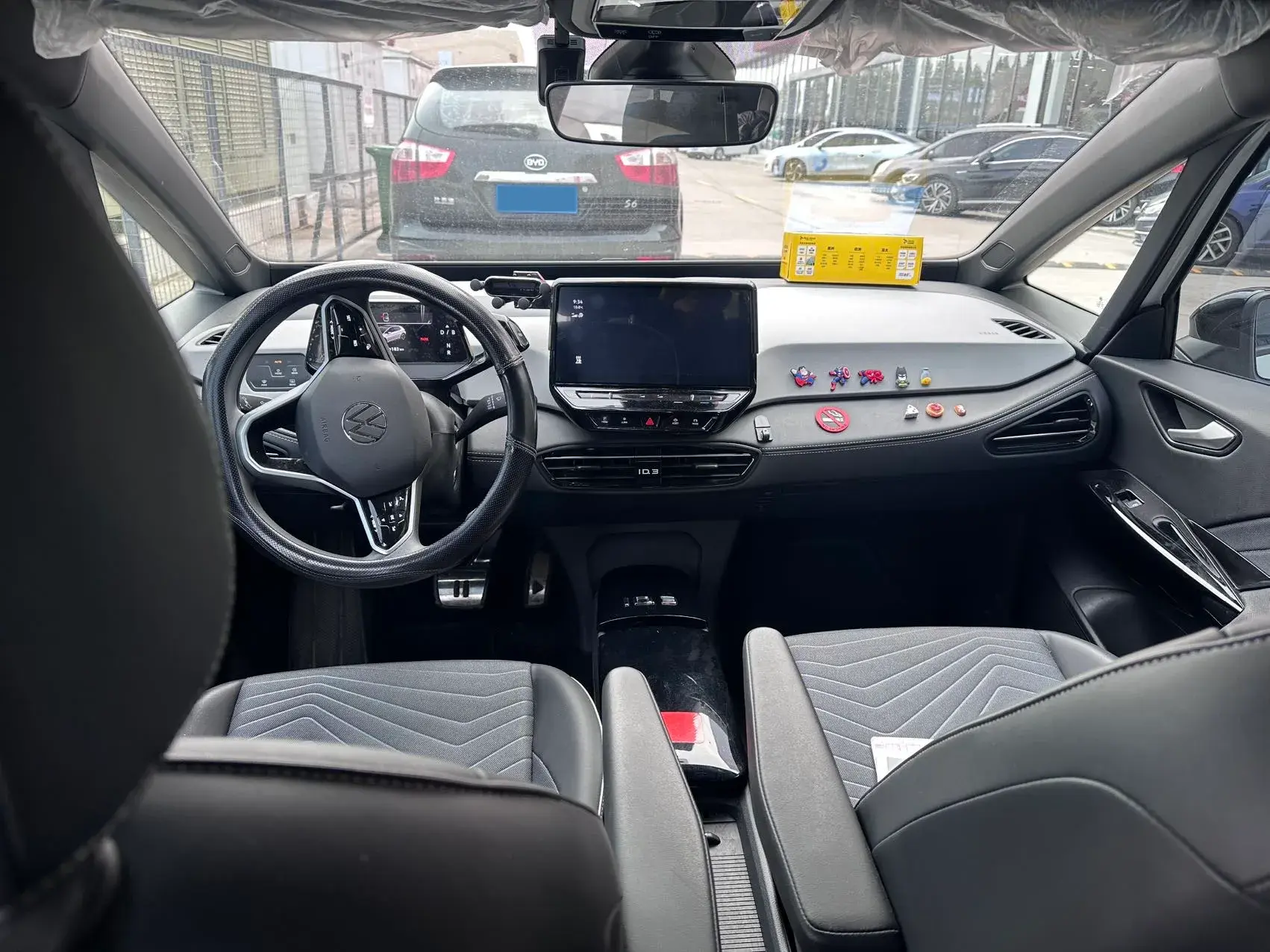 2023 VOLKSWAGEN ID.3 thumbnail 4