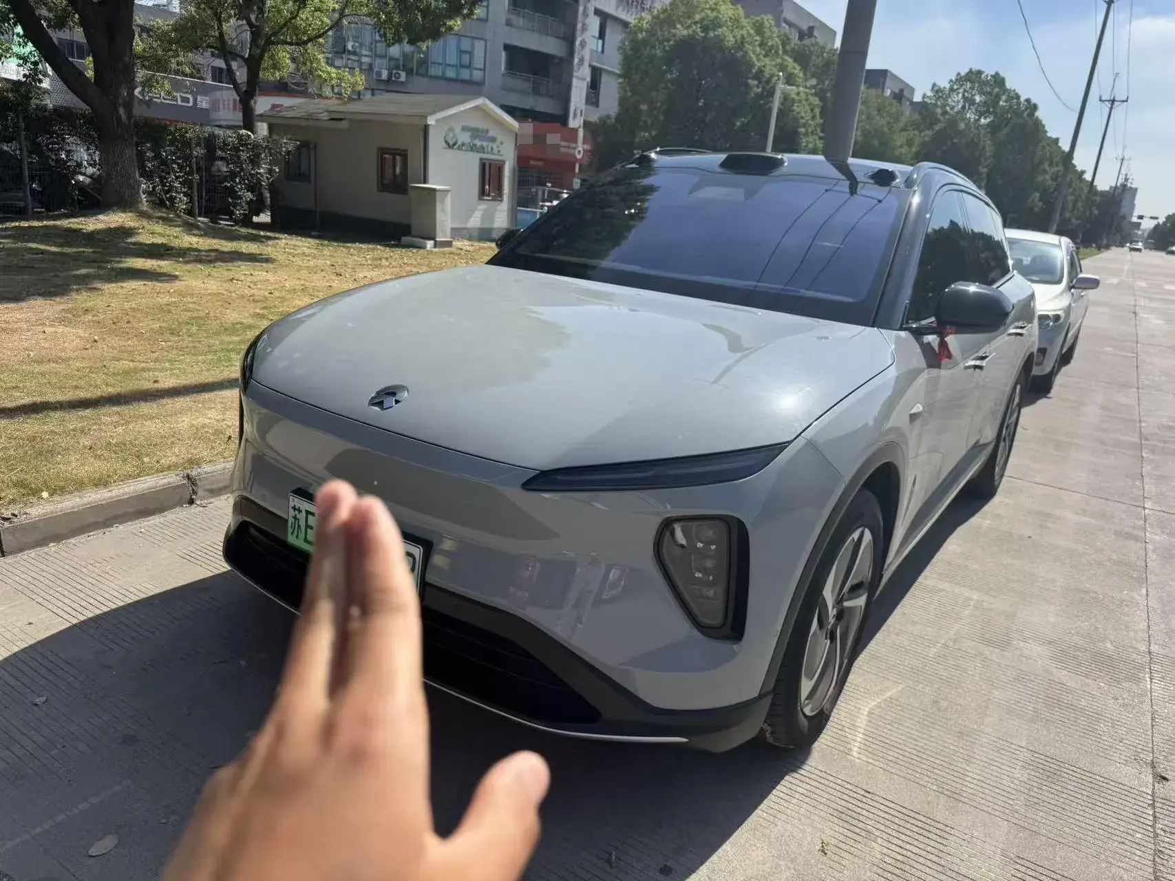 2024 NIO ES6 view 1