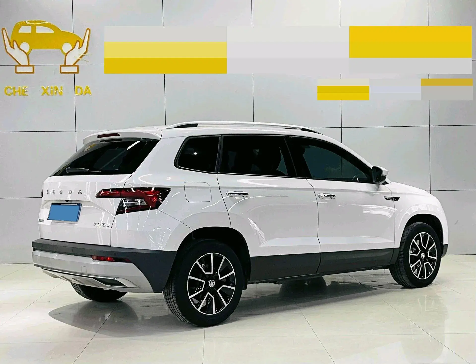 2020 SKODA KAROQ thumbnail 3