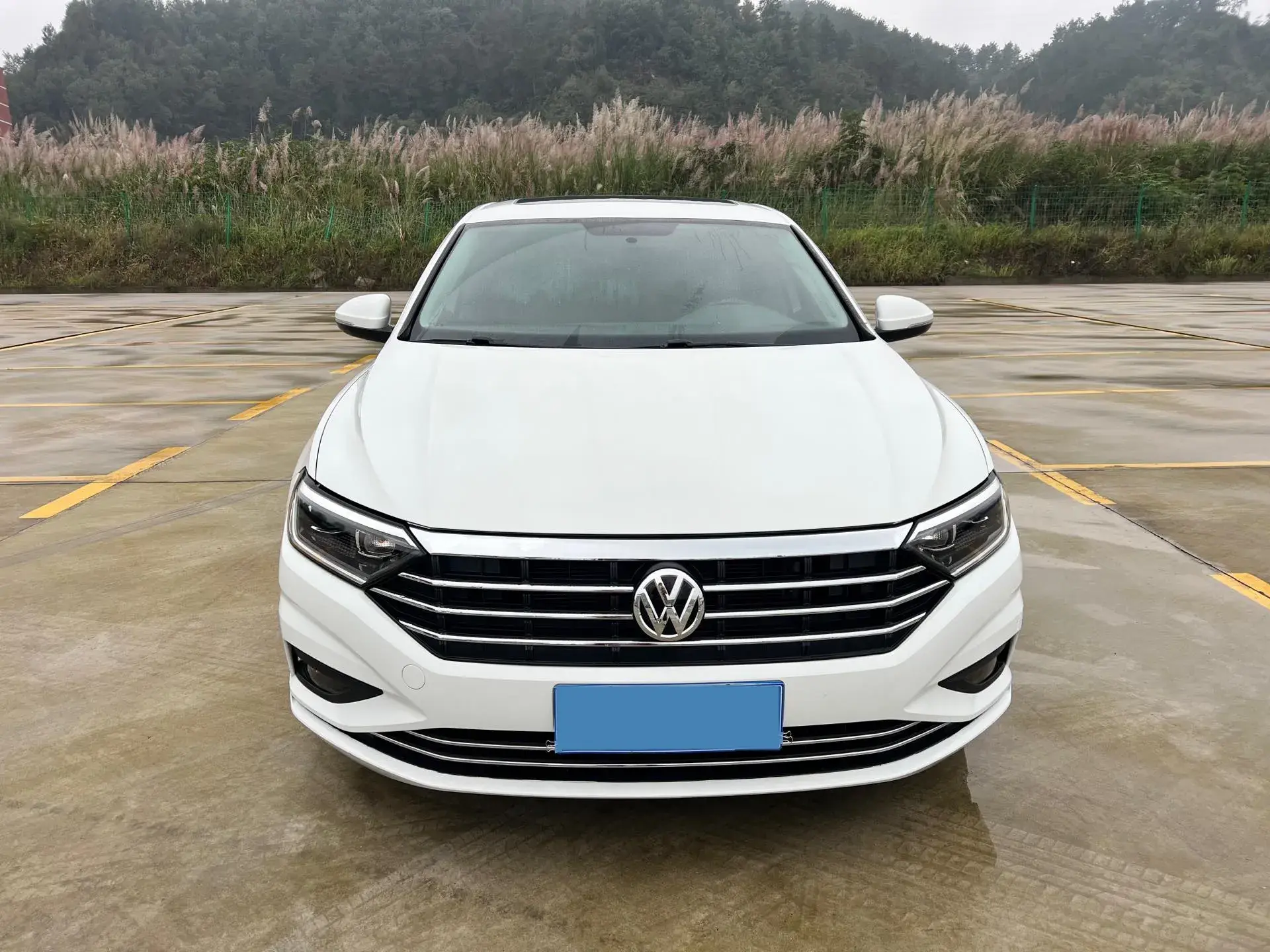 2019 VOLKSWAGEN SAGITAR thumbnail 2