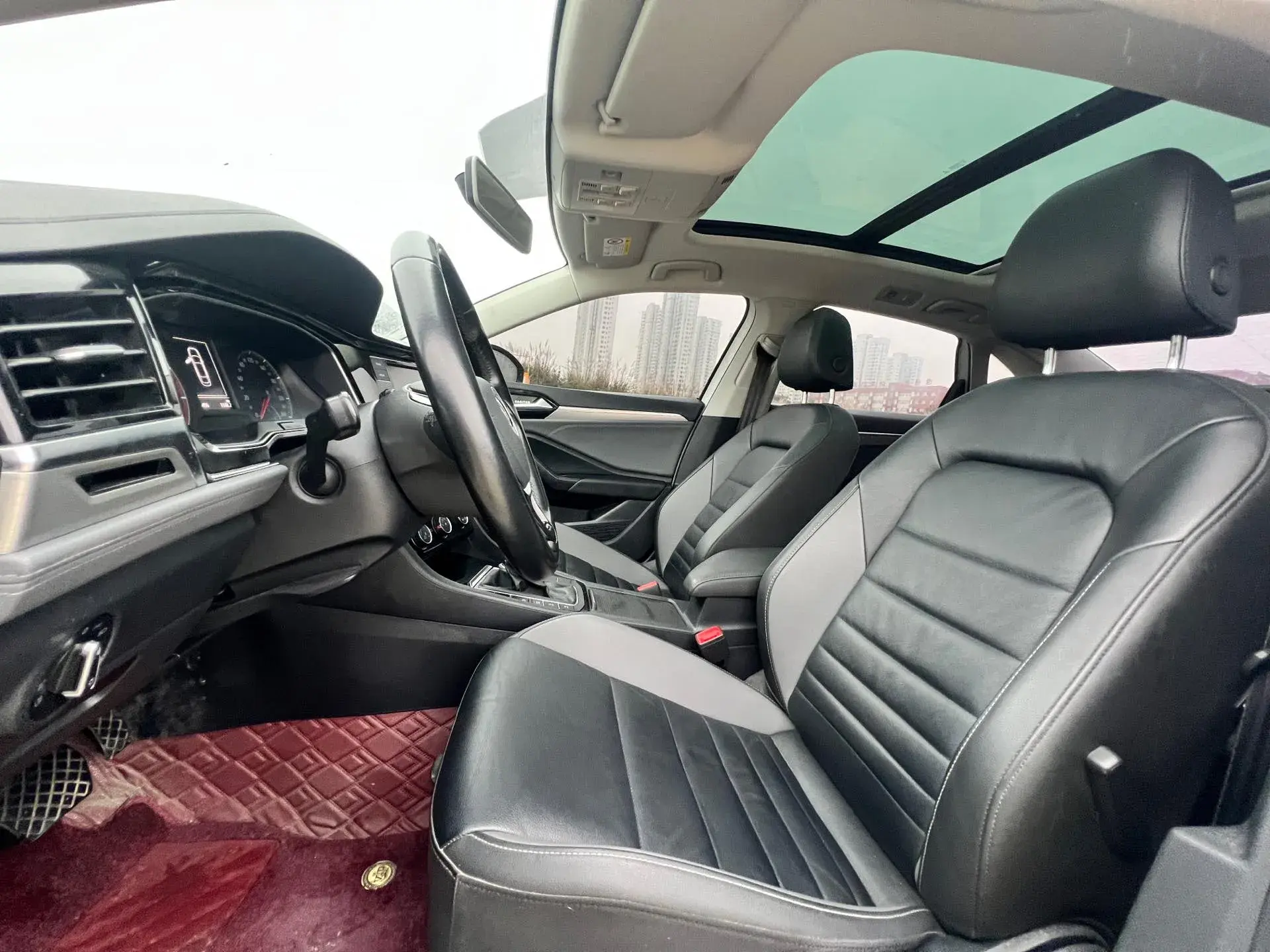 2019 VOLKSWAGEN SAGITAR thumbnail 4