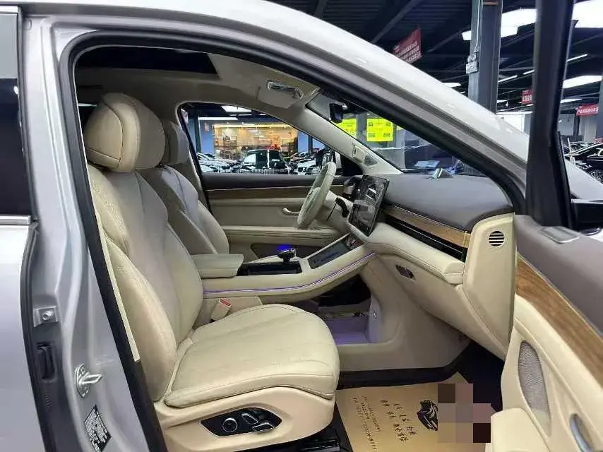 2024 AITO AITO thumbnail 4