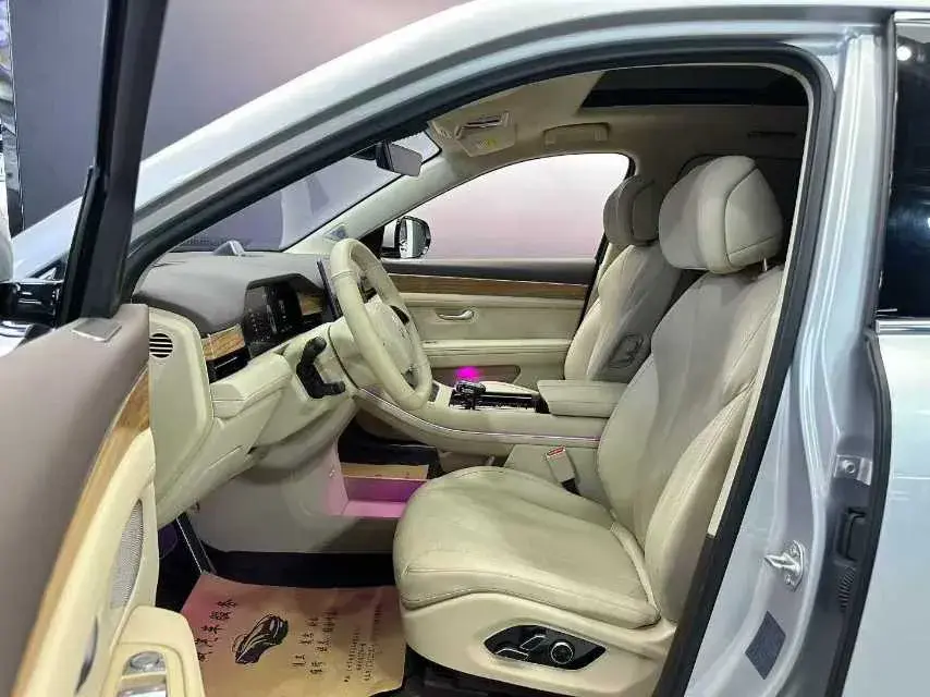 2024 AITO AITO thumbnail 3