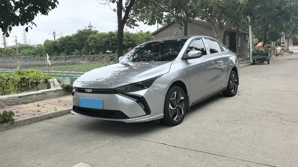 2024 GEOMETRY G6 view 1