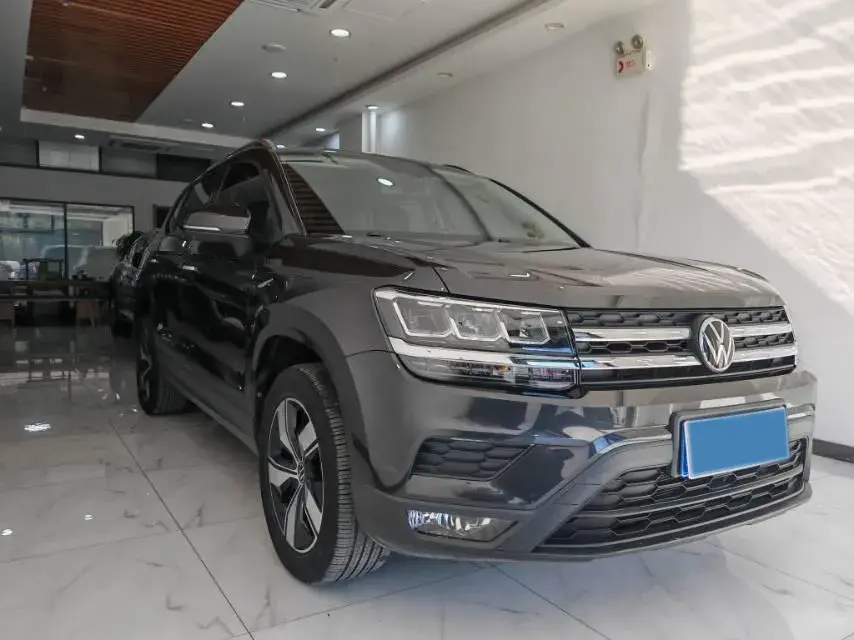 2022 VOLKSWAGEN THARU thumbnail 3