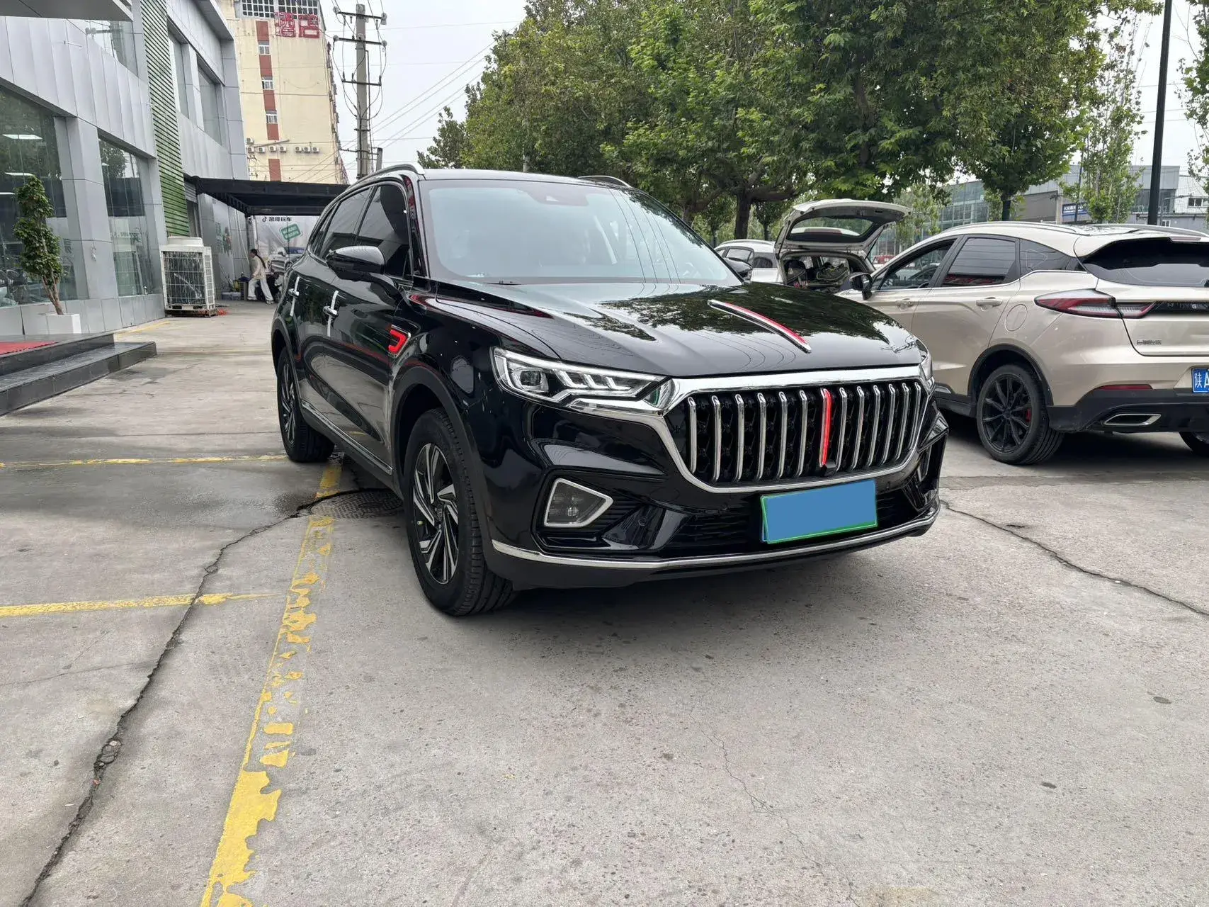 2022 HONGQI HS5 thumbnail 3
