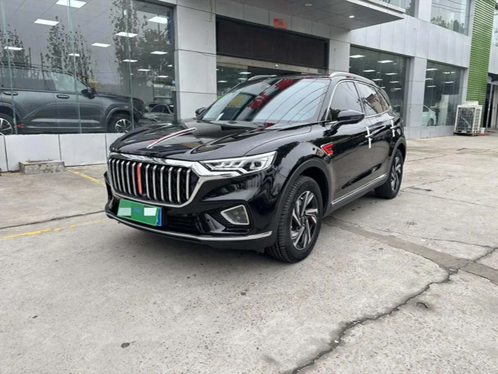 2022 HONGQI HS5 view 1
