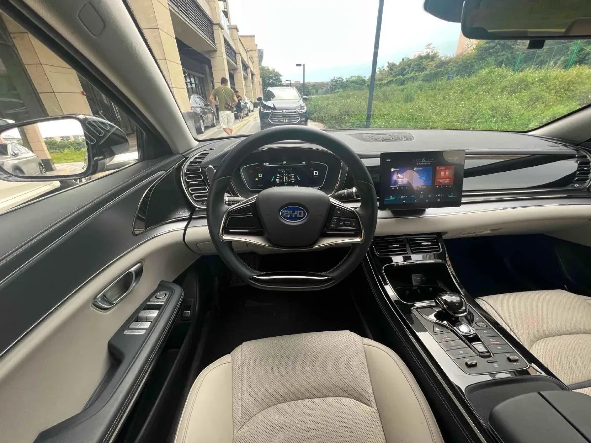 2021 BYD e9 BEV 64.8KWH,autocango,china used car exporter,china ev exporter,chinese used car exporter,chinese used ev exporter