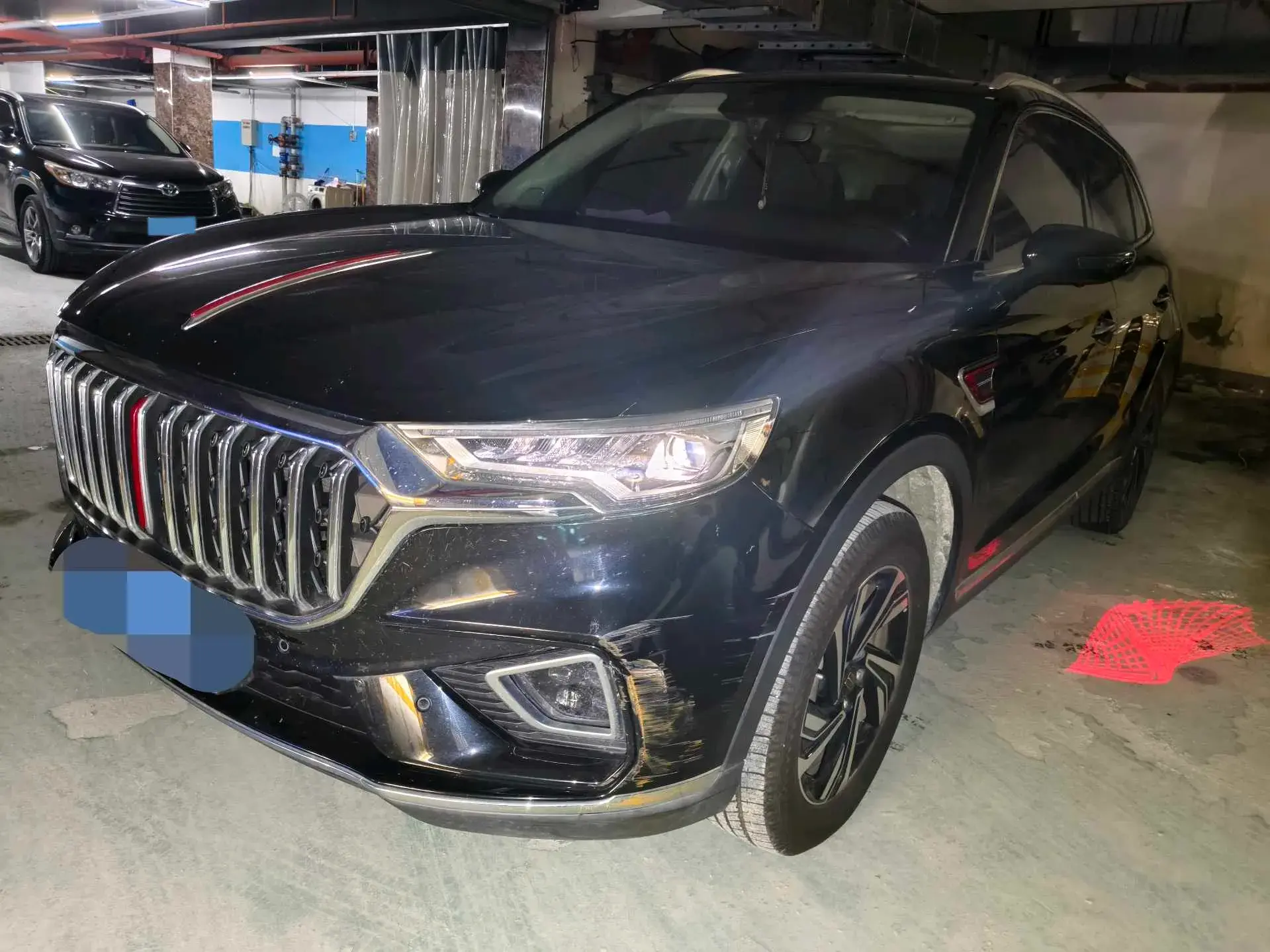 2022 HONGQI HS5 view 1