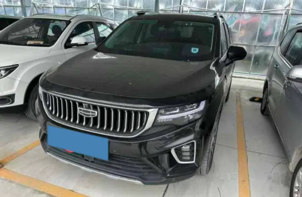 2022 GEELY OKAVANGO view 1