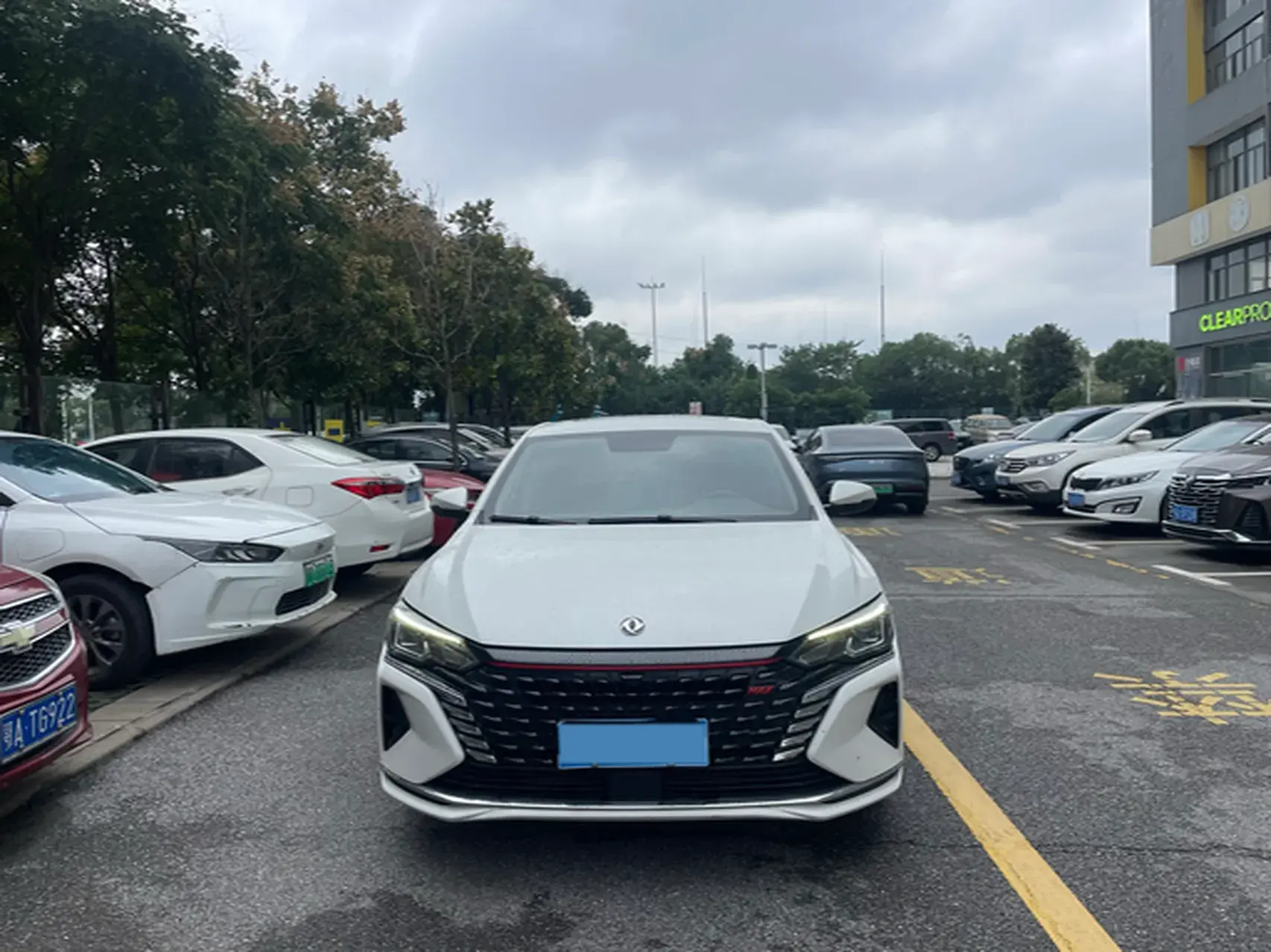 2021 DONGFENG AEOLUS thumbnail 2