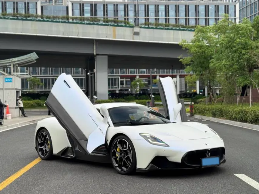 2020 Maserati MC20 3.0T 630HP V6 8DCT,autocango,china used car exporter,china ev exporter,chinese used car exporter,chinese used ev exporter