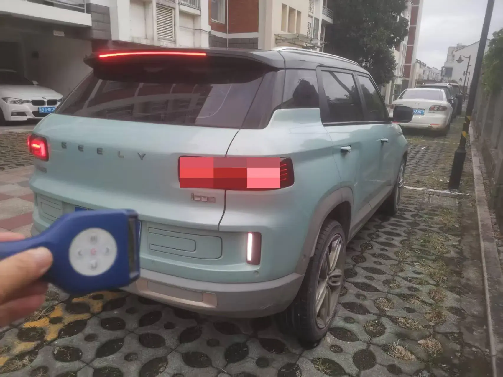 2022 GEELY ICON thumbnail 2