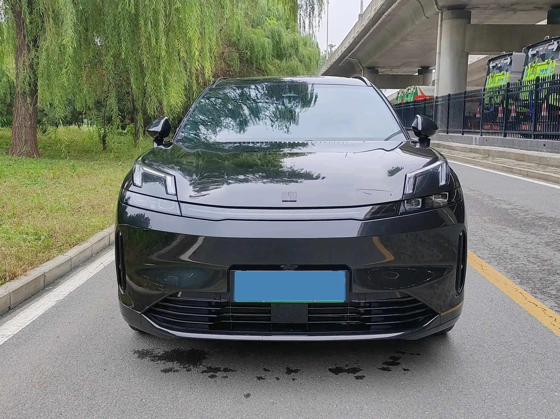 2025 LYNK&CO 08 thumbnail 2