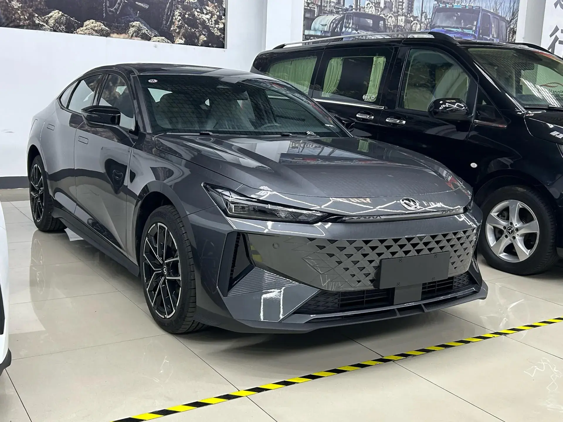 2024 CHANGAN UNI-V thumbnail 3