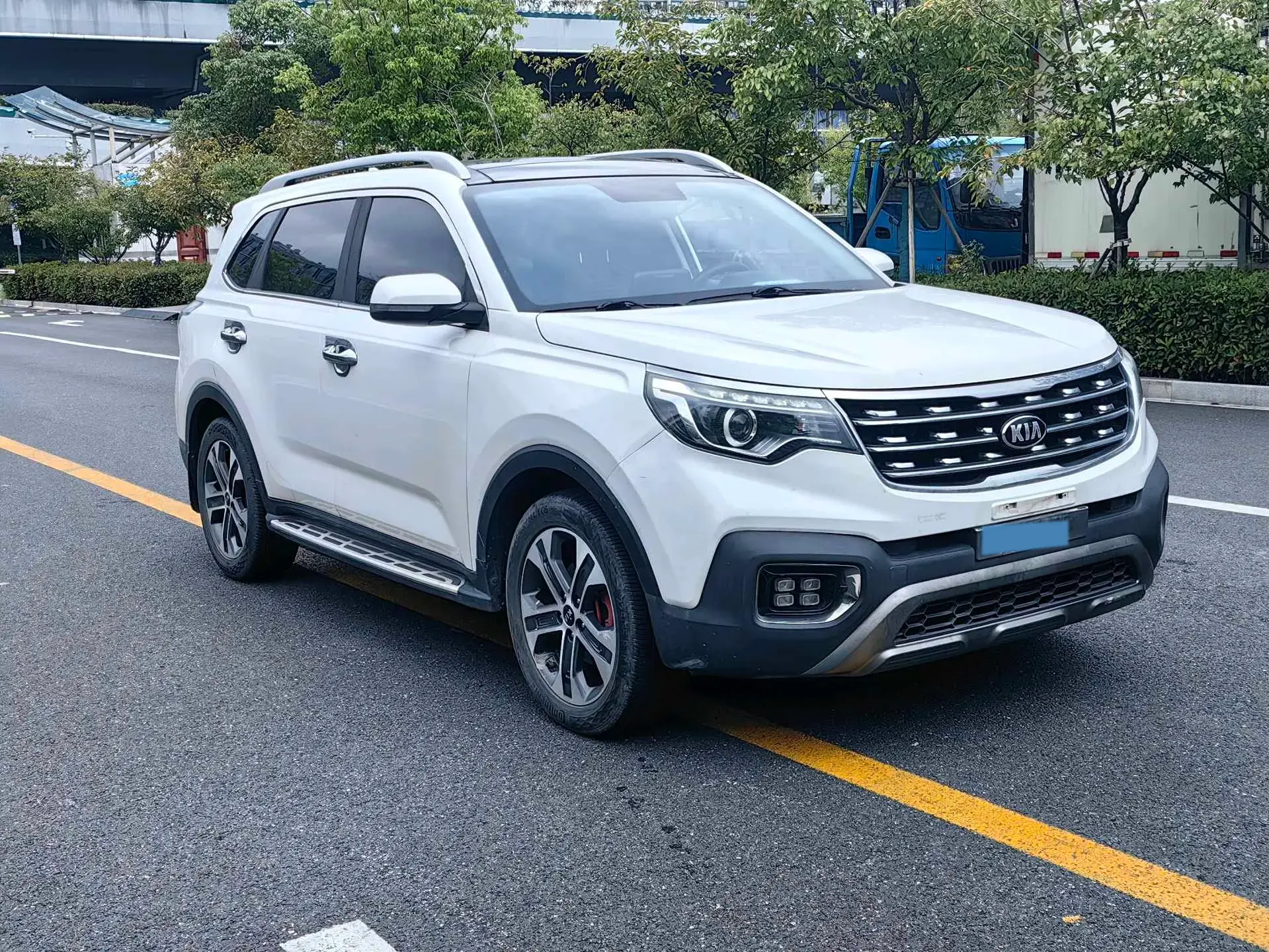 2018 KIA SPORTAGE thumbnail 3
