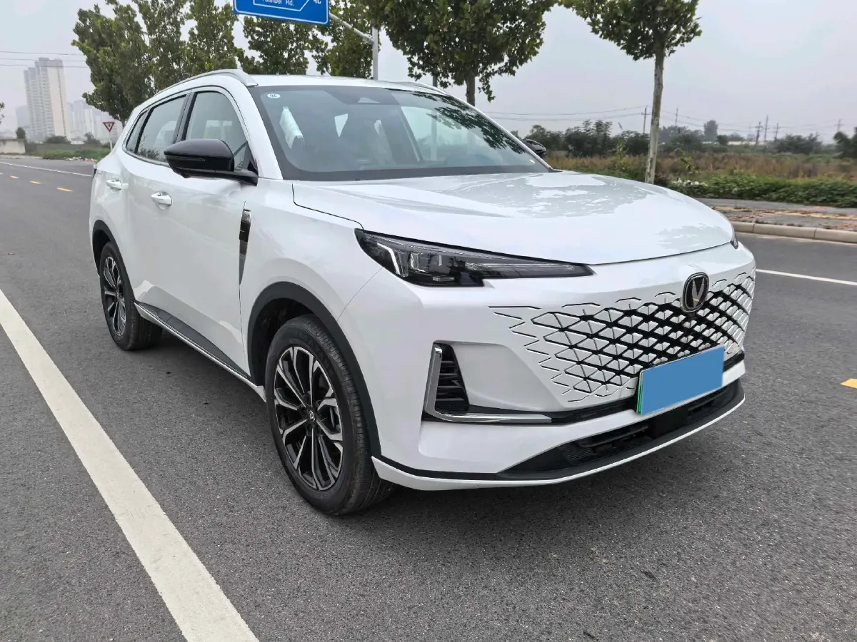 2025 ChangAn CS55PLUS PHEV 1.5L 98HP L4 E-CVT PHEV,autocango,china used car exporter,china ev exporter,chinese used car exporter,chinese used ev exporter