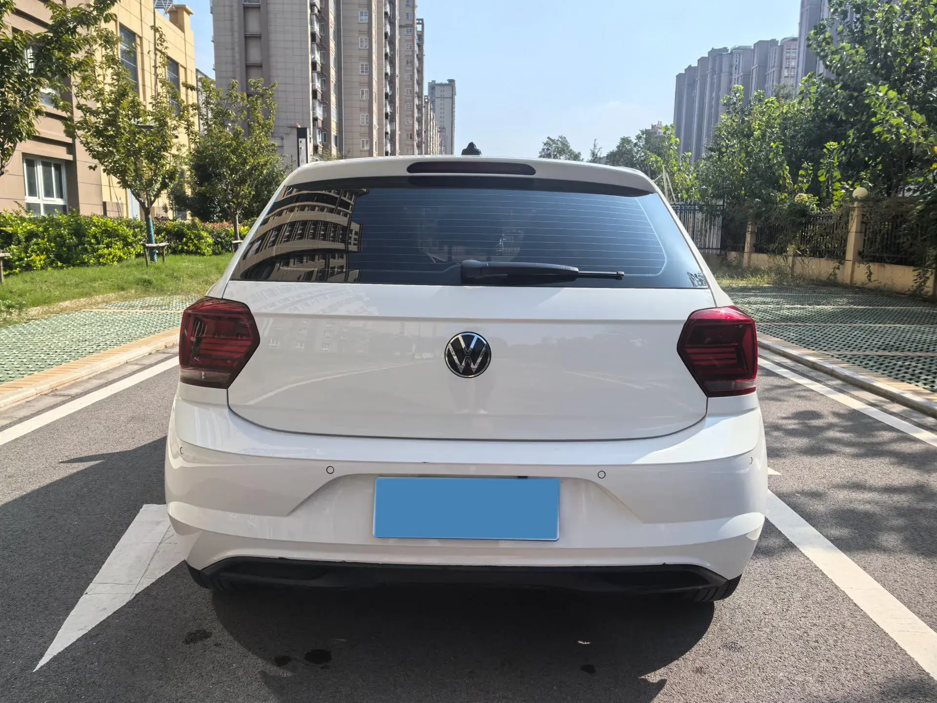 2021 VOLKSWAGEN POLO thumbnail 4
