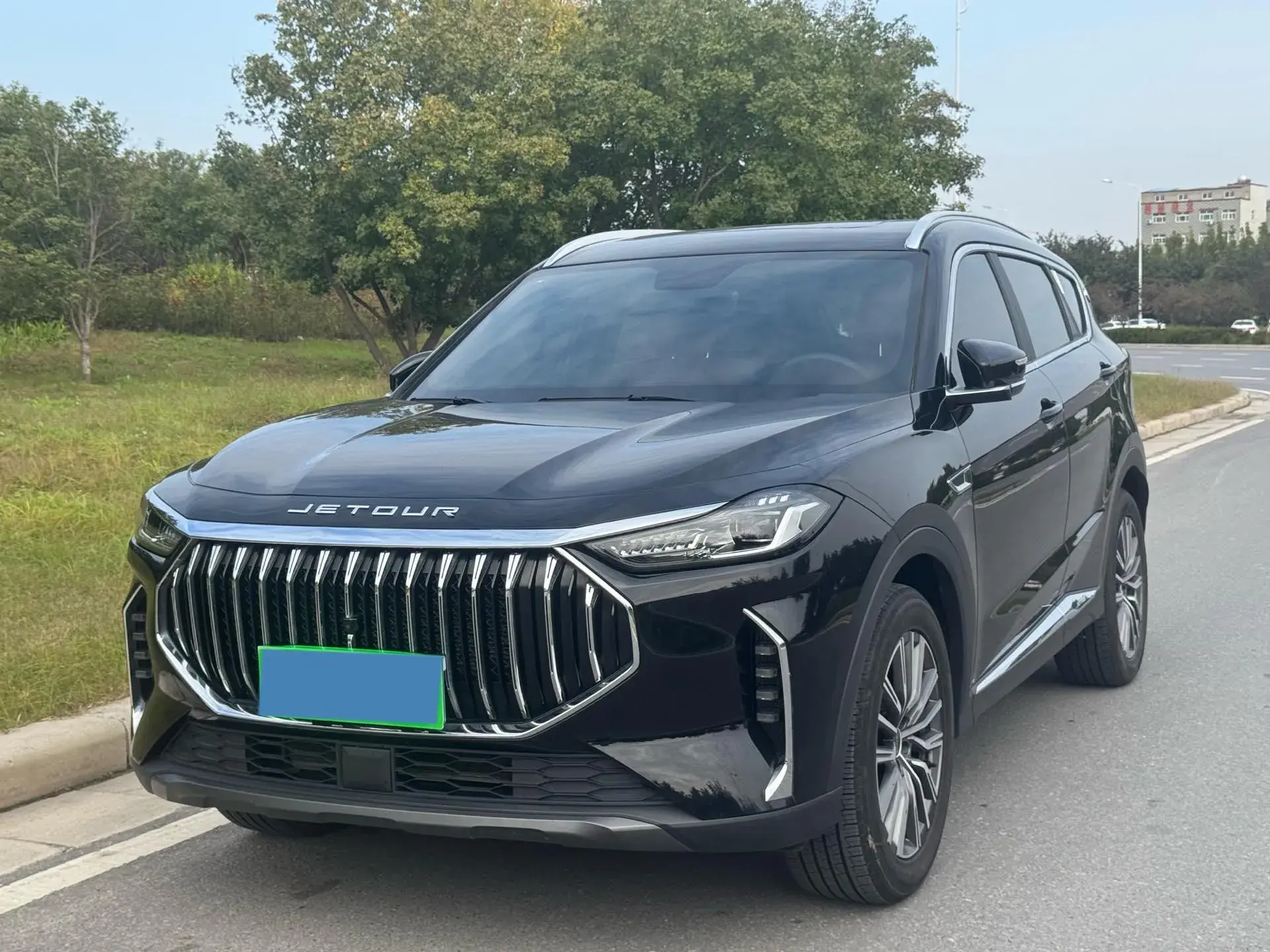 2024 JETOUR X70 view 1