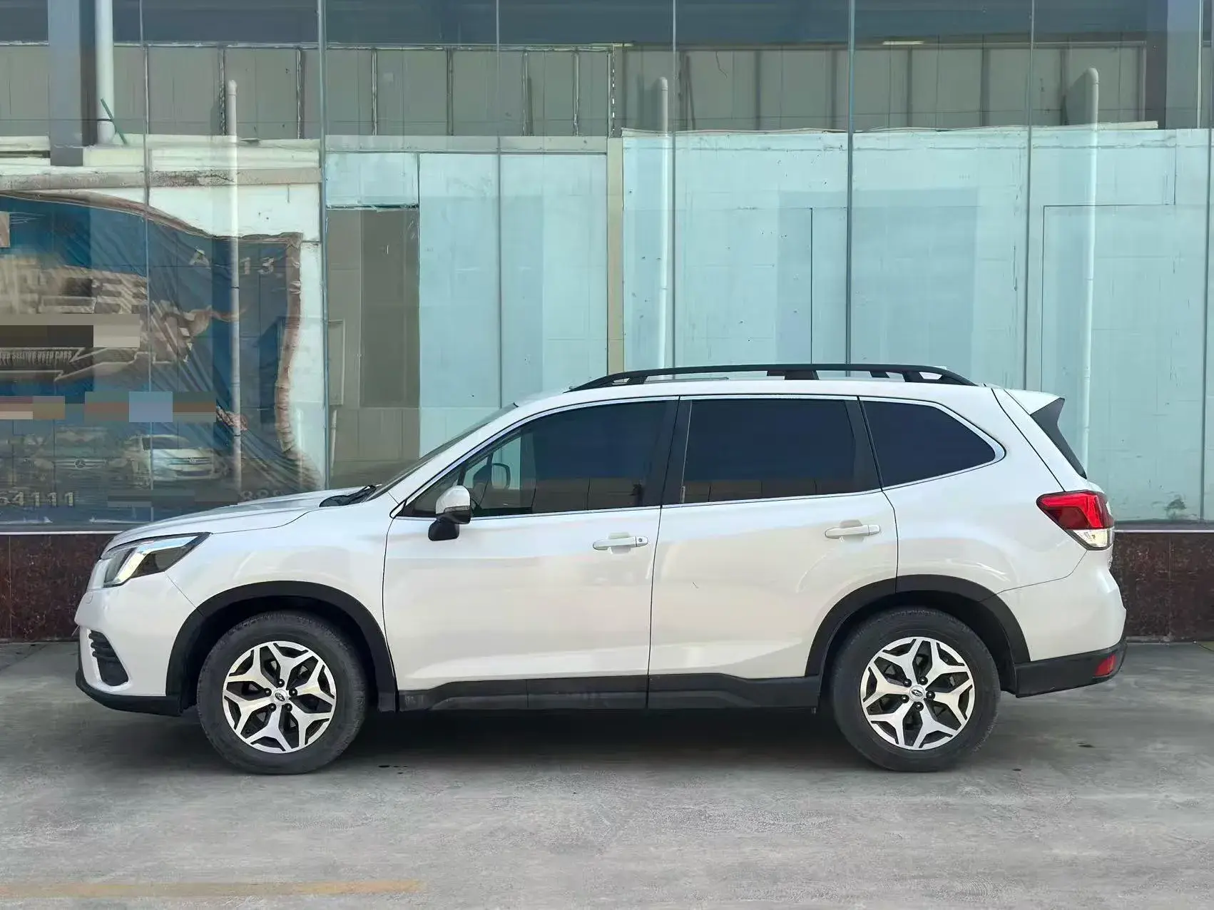 2021 SUBARU FORESTER thumbnail 3