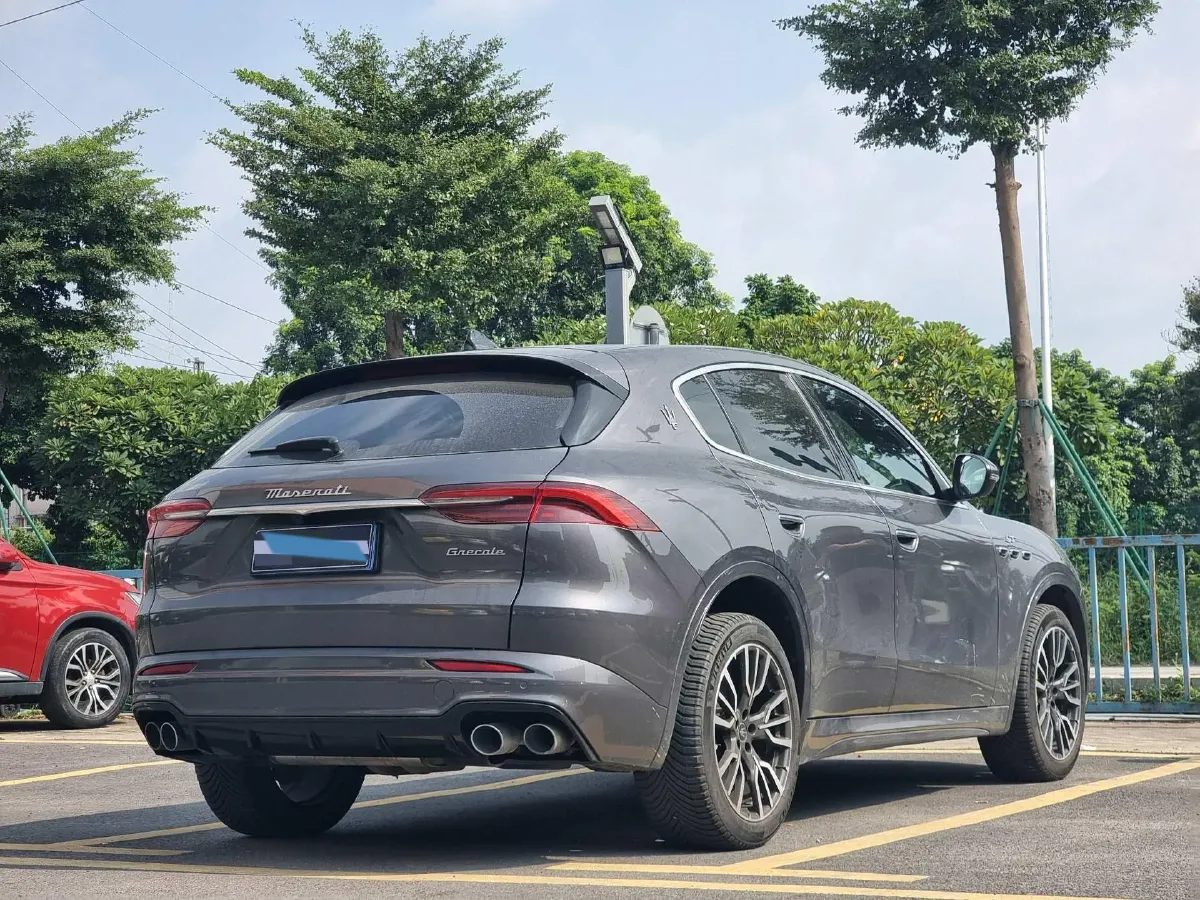2023 Maserati Grecale 2.0T 300HP L4 8AT,autocango,china used car exporter,china ev exporter,chinese used car exporter,chinese used ev exporter