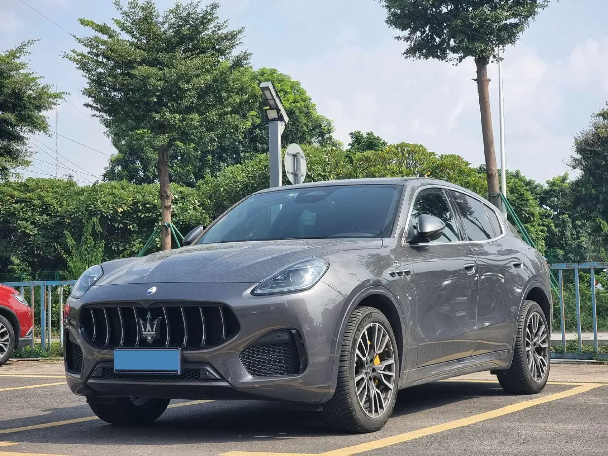 2023 Maserati Grecale 2.0T 300HP L4 8AT,autocango,china used car exporter,china ev exporter,chinese used car exporter,chinese used ev exporter