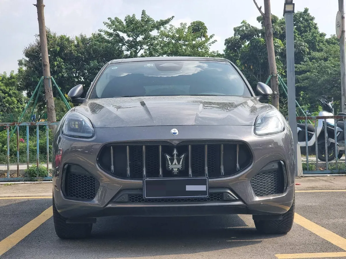 2023 Maserati Grecale 2.0T 300HP L4 8AT,autocango,china used car exporter,china ev exporter,chinese used car exporter,chinese used ev exporter