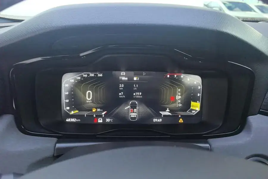 2021 LYNK&CO 03 thumbnail 4