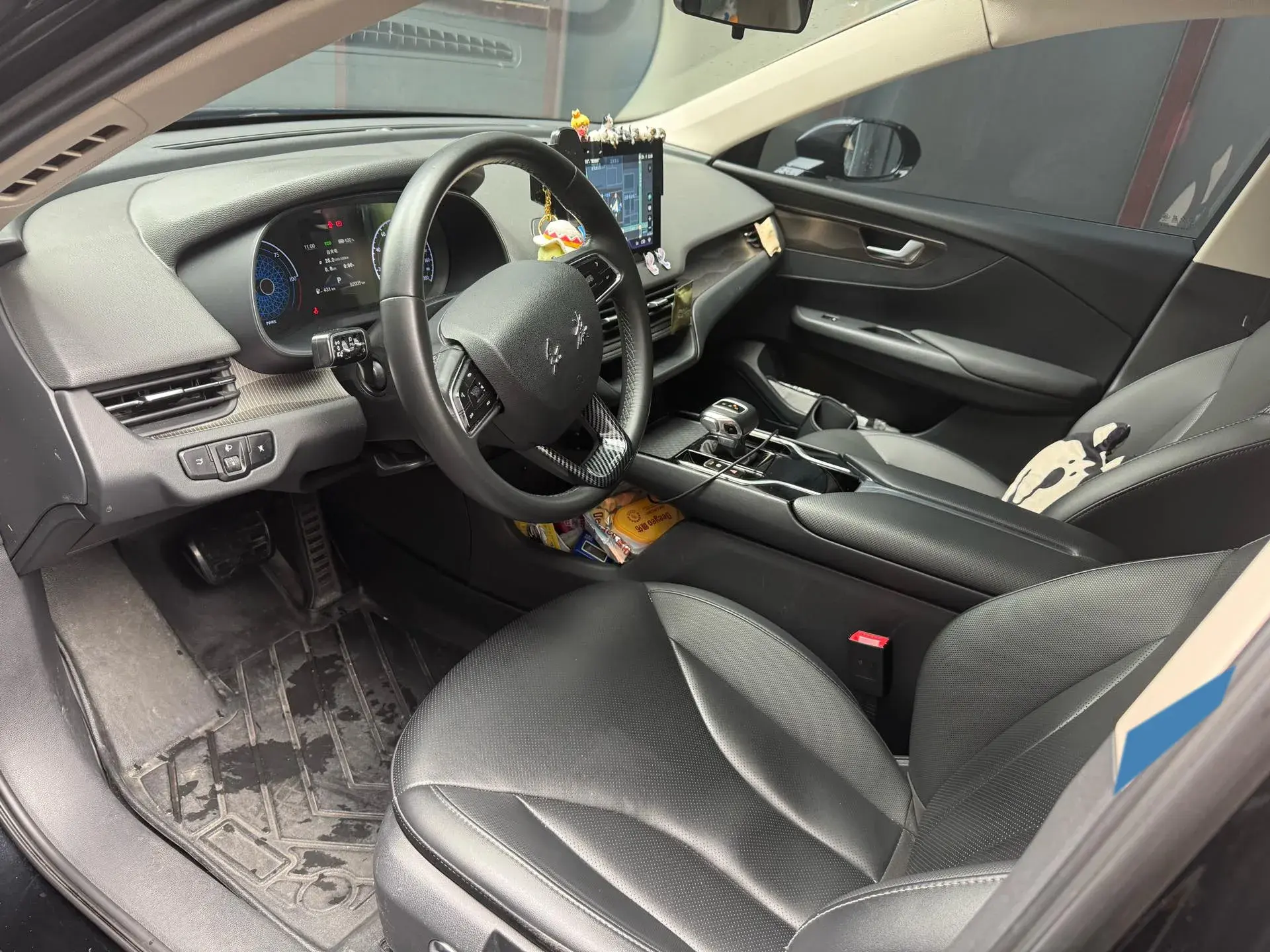 2021 HONGQI E-QM5 thumbnail 3