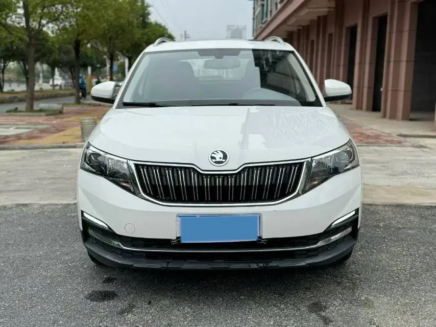 2018 SKODA KAMIQ thumbnail 2