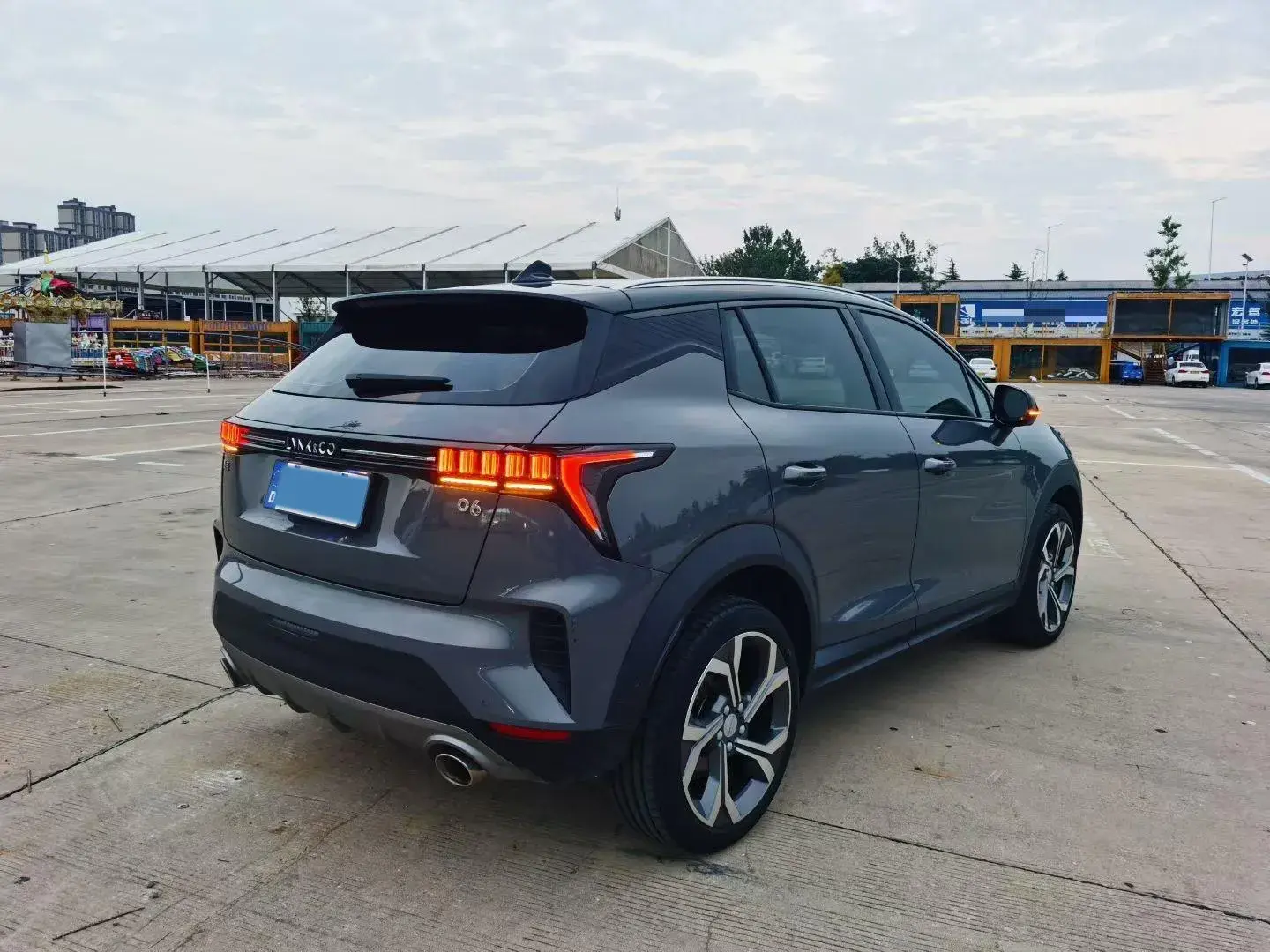 2023 LYNK&CO 06 thumbnail 4