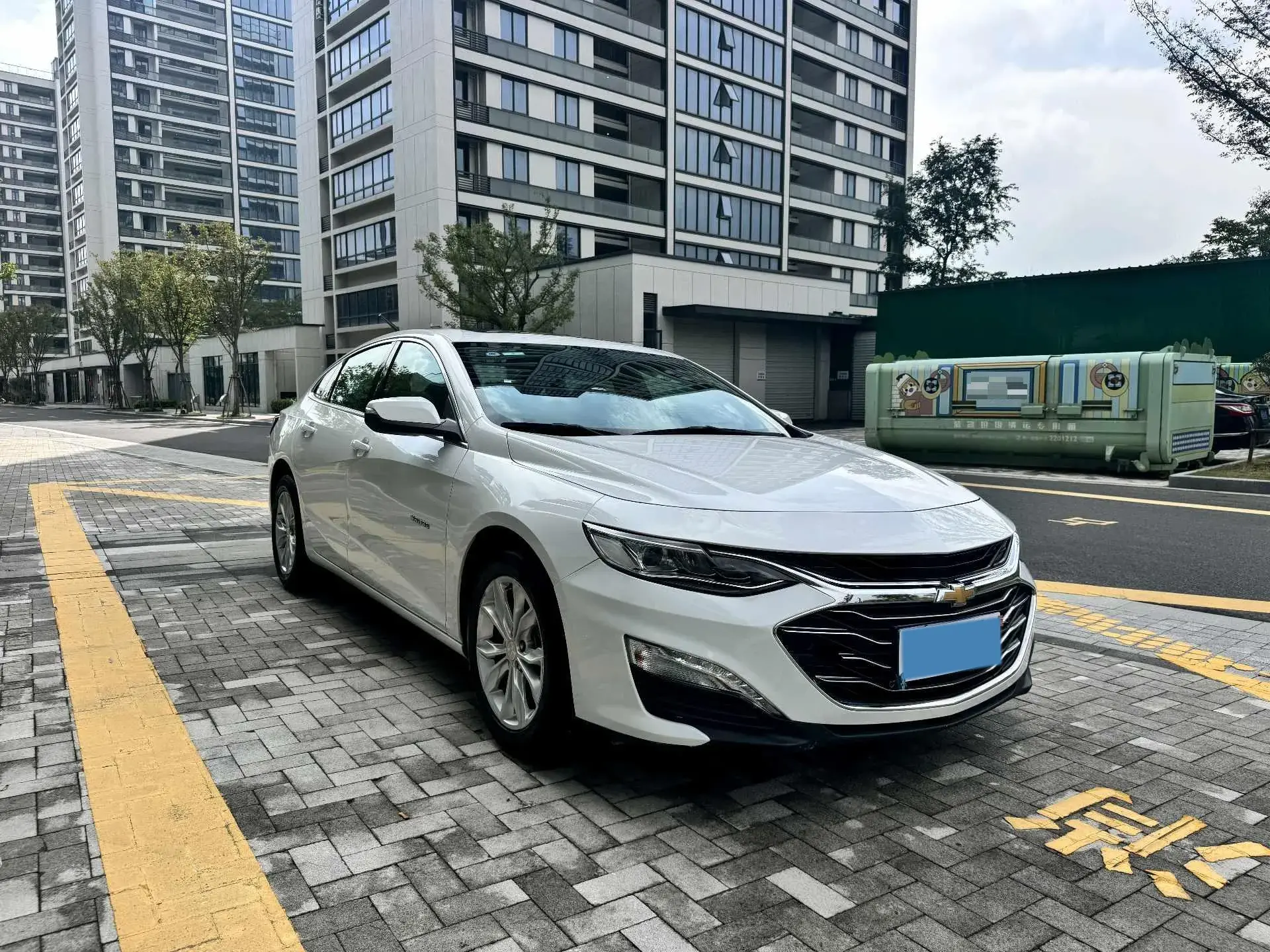 2022 CHEVROLET MALIBU thumbnail 3