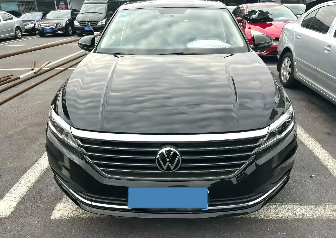 2018 VOLKSWAGEN LAVIDA thumbnail 2