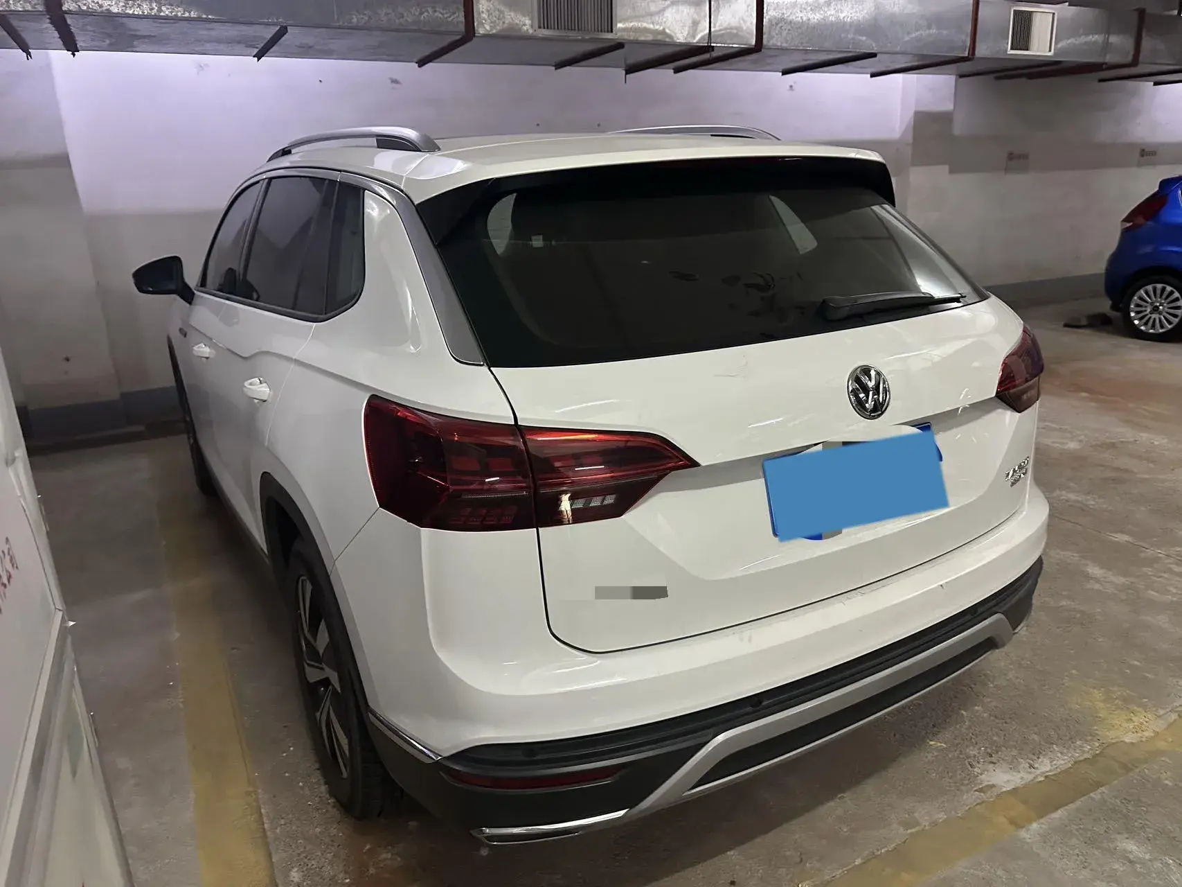 2019 VOLKSWAGEN TAYRON thumbnail 3