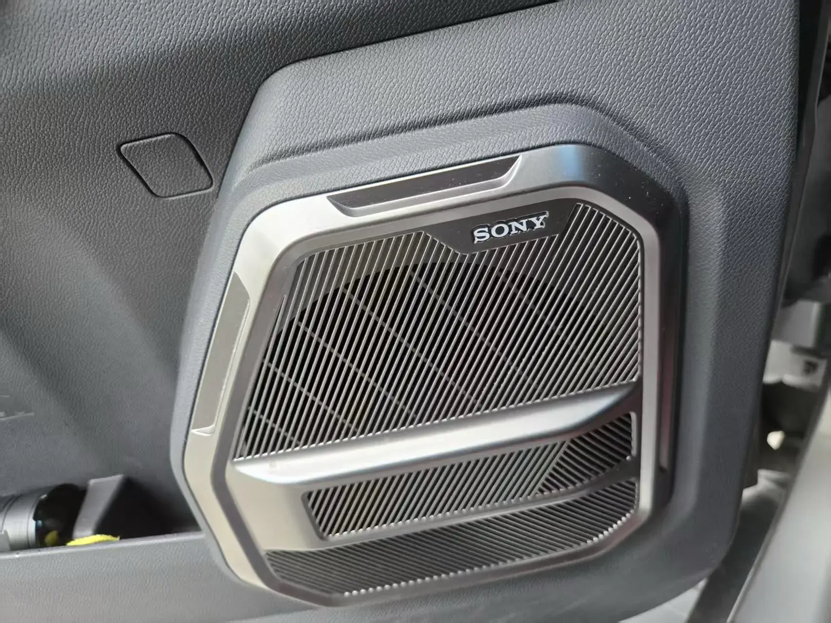 2023 JETOUR TRAVELLER thumbnail 3