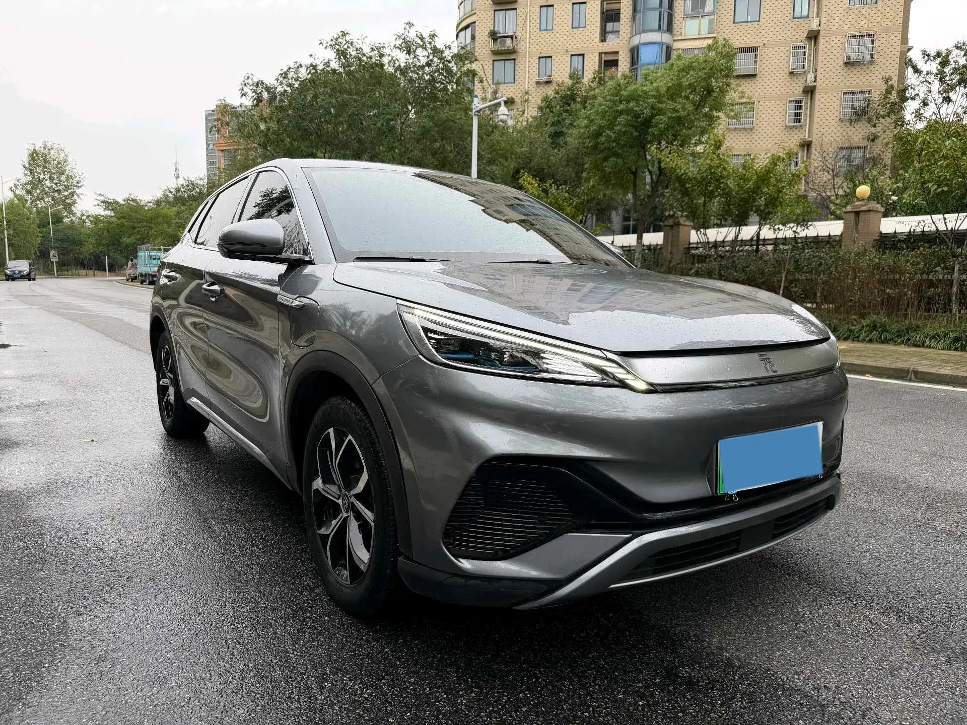 2024 BYD YUAN thumbnail 3