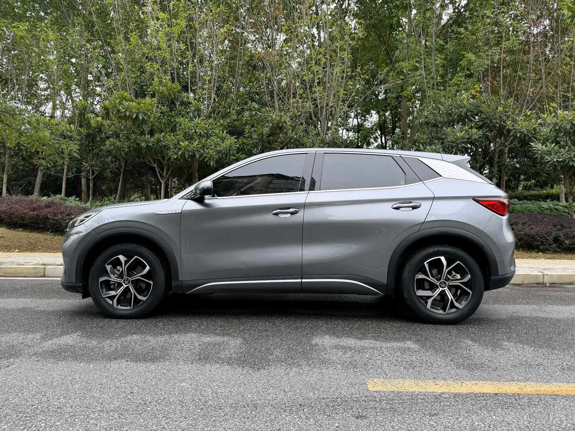 2024 BYD YUAN thumbnail 4