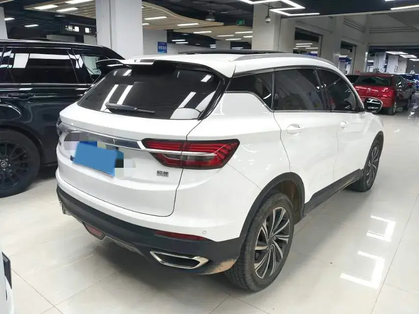 2019 GEELY COOLRAY thumbnail 3