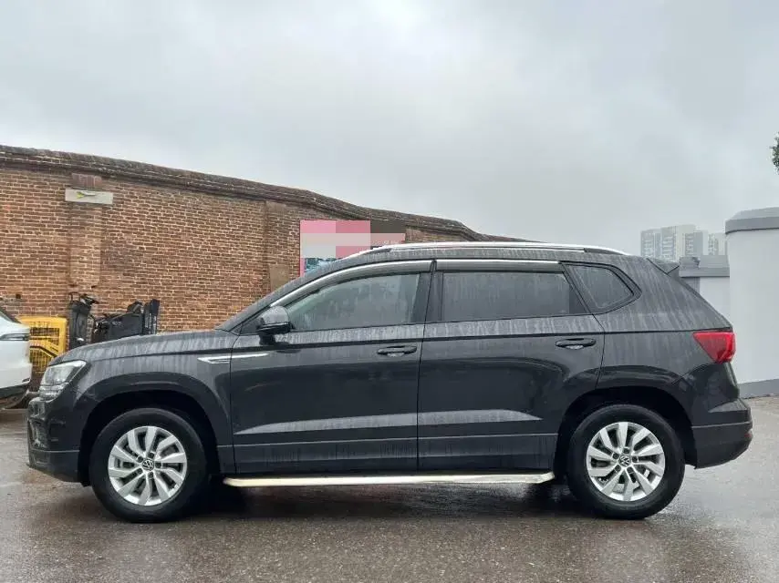 2021 VOLKSWAGEN THARU thumbnail 3