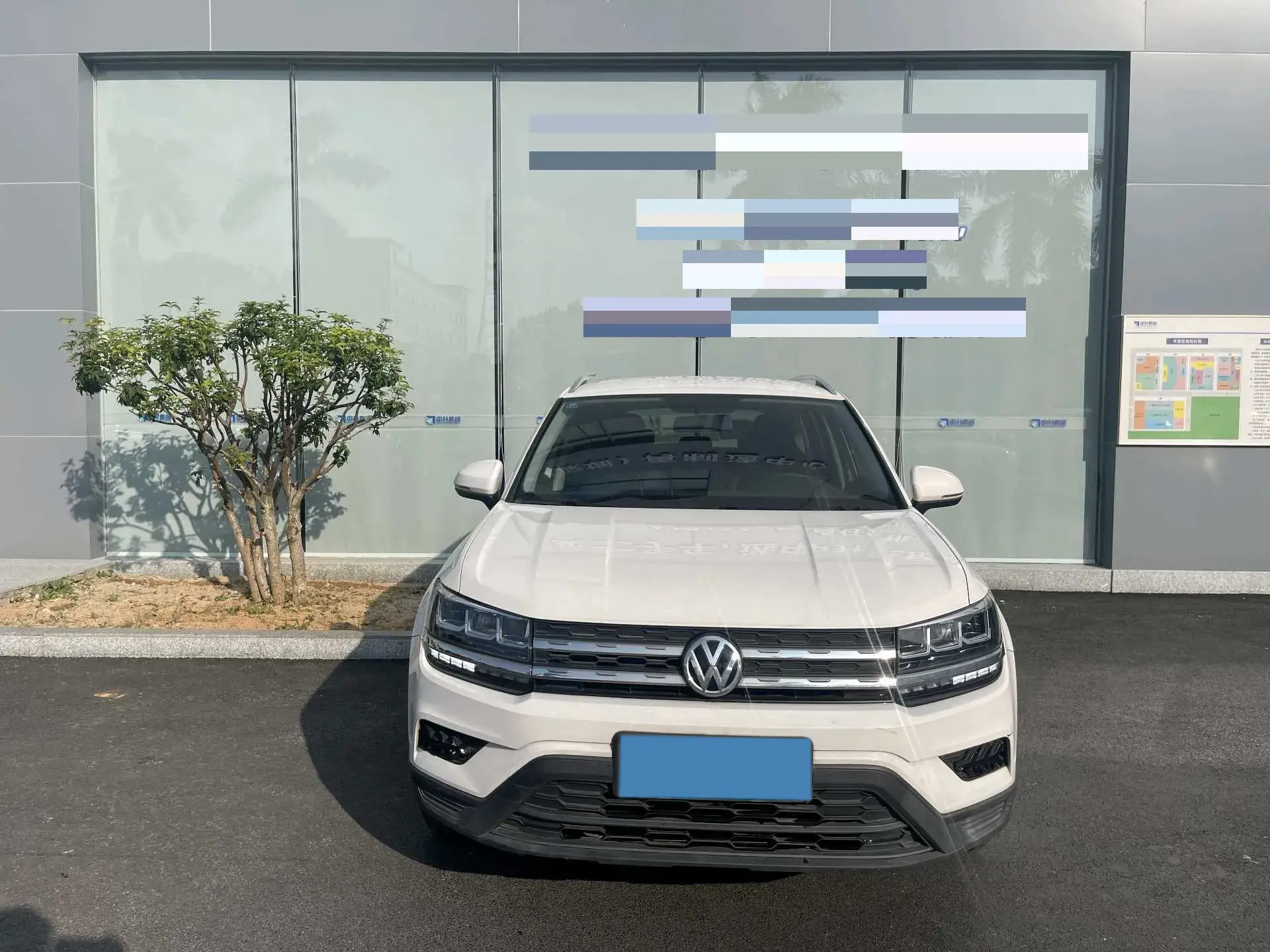 2019 VOLKSWAGEN THARU thumbnail 2