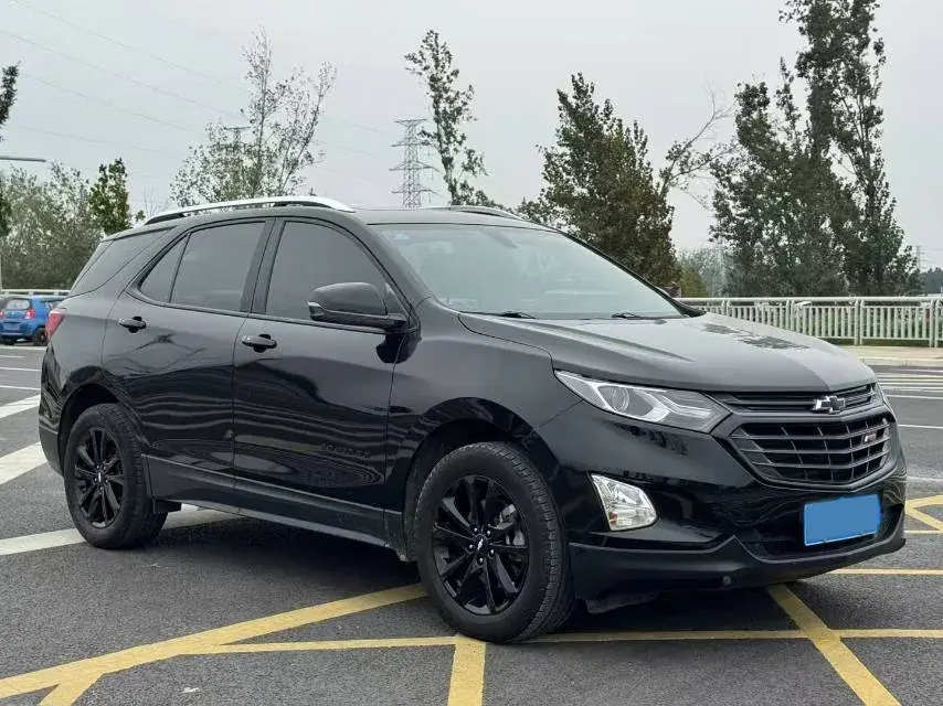 2019 CHEVROLET EQUINOX thumbnail 3