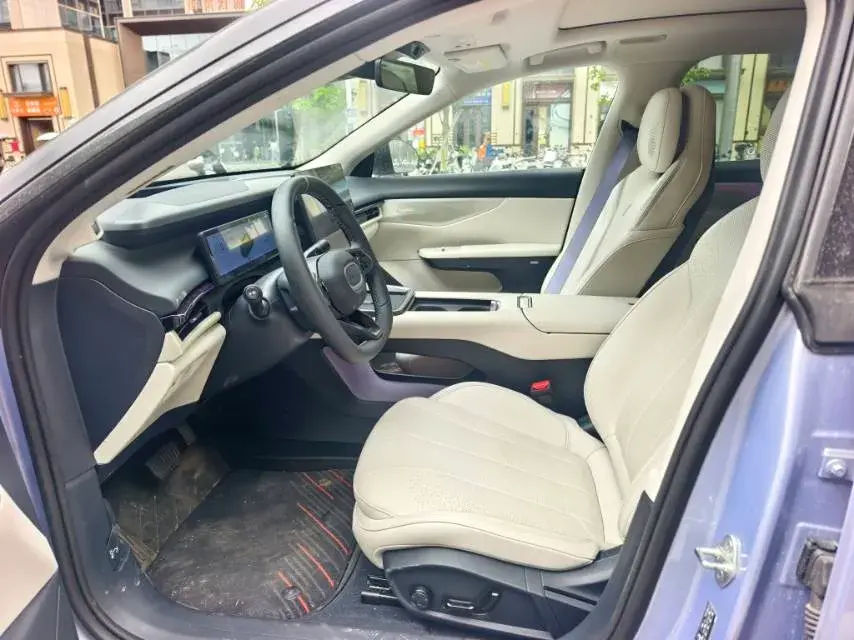 2024 LYNK&CO 07 thumbnail 3