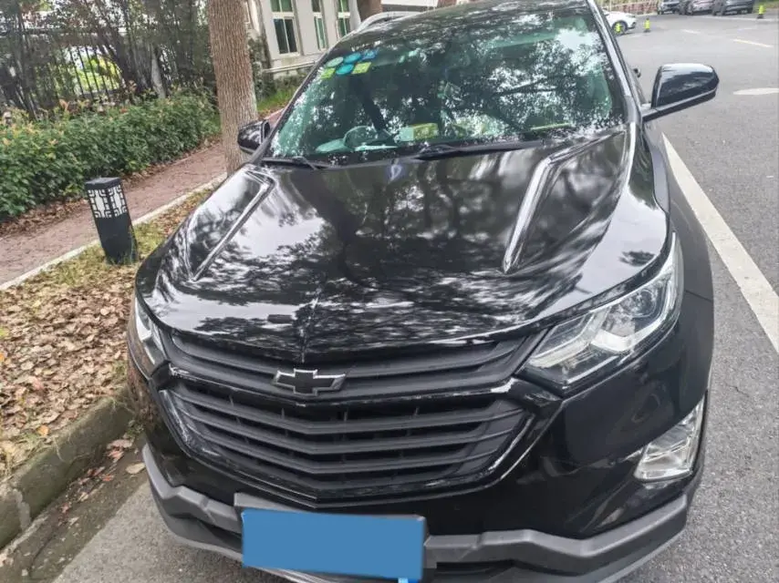 2018 CHEVROLET EQUINOX thumbnail 2