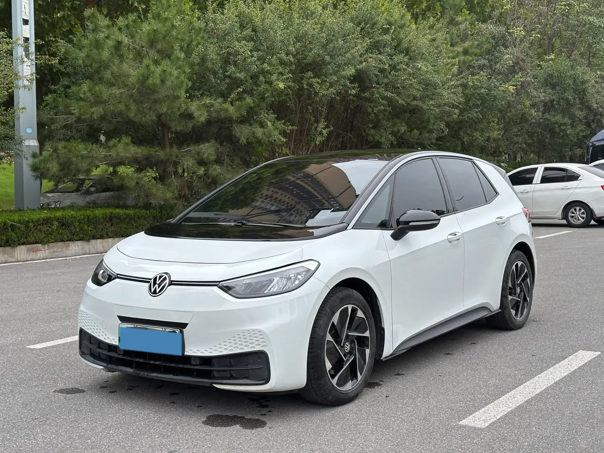 2024 VOLKSWAGEN ID.3 view 1