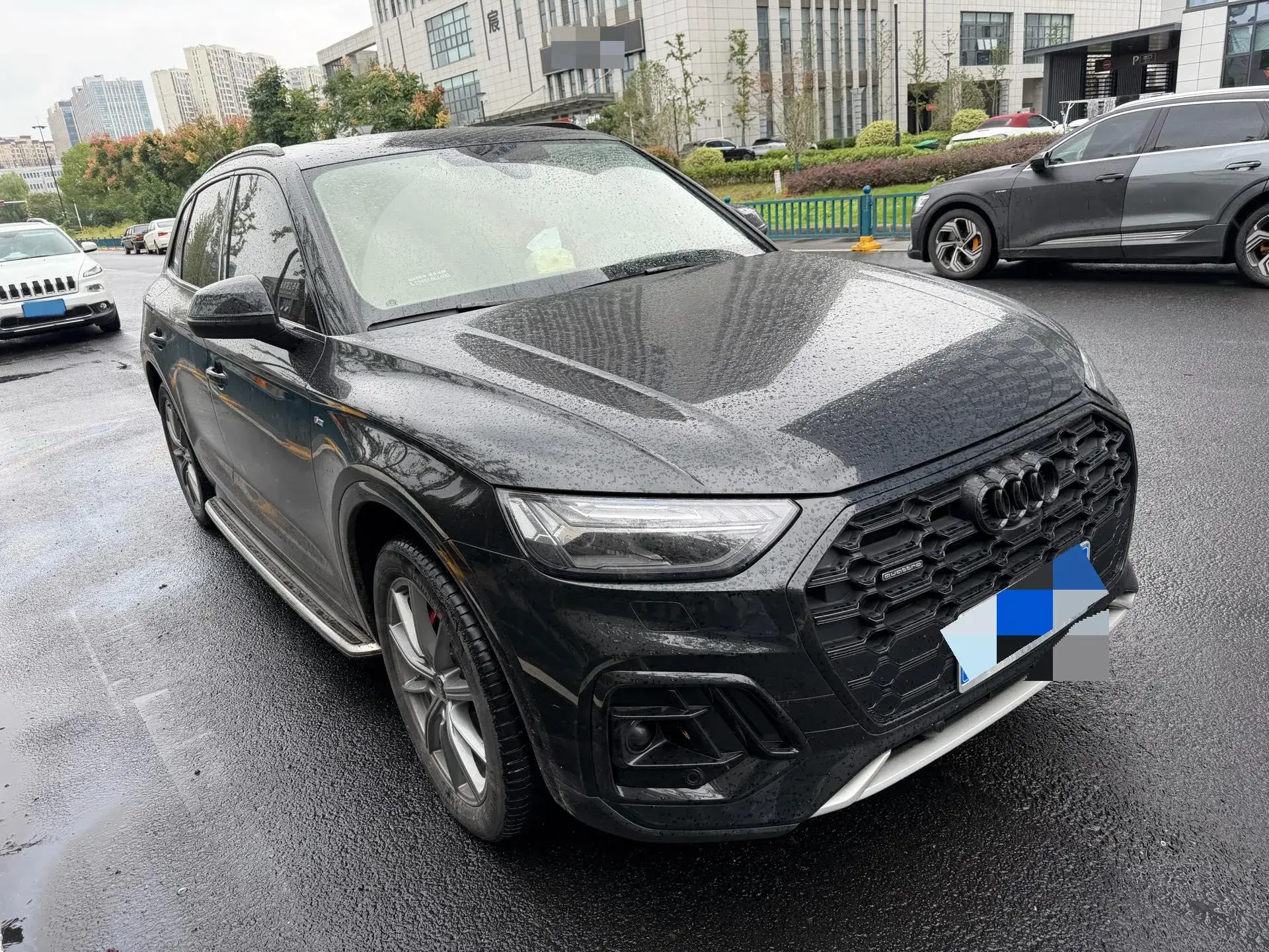 2022 AUDI Q5L thumbnail 3