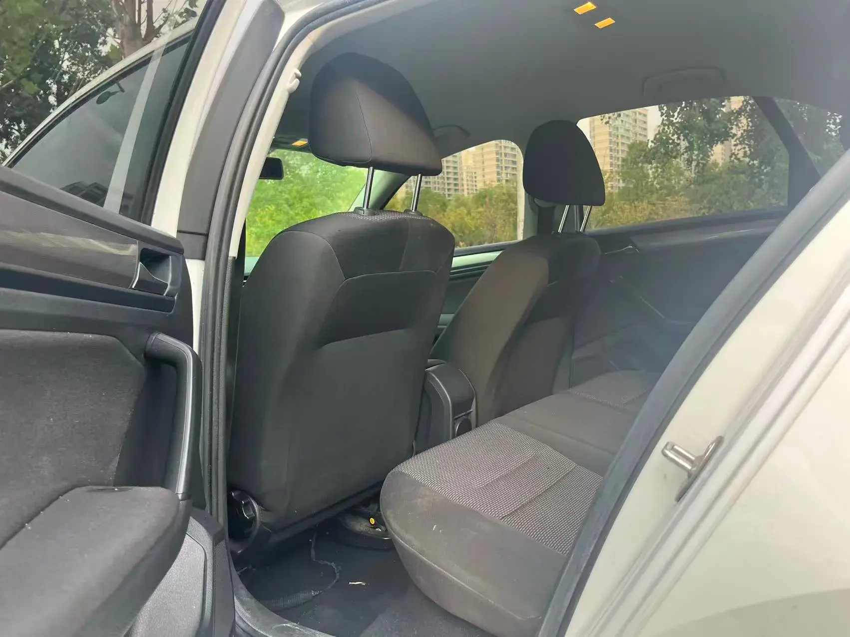 2019 VOLKSWAGEN BORA thumbnail 4