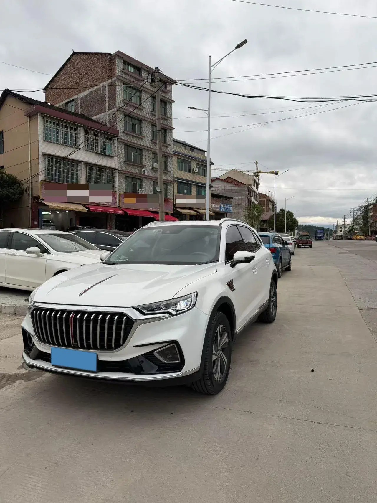 2019 HONGQI HS5 view 1