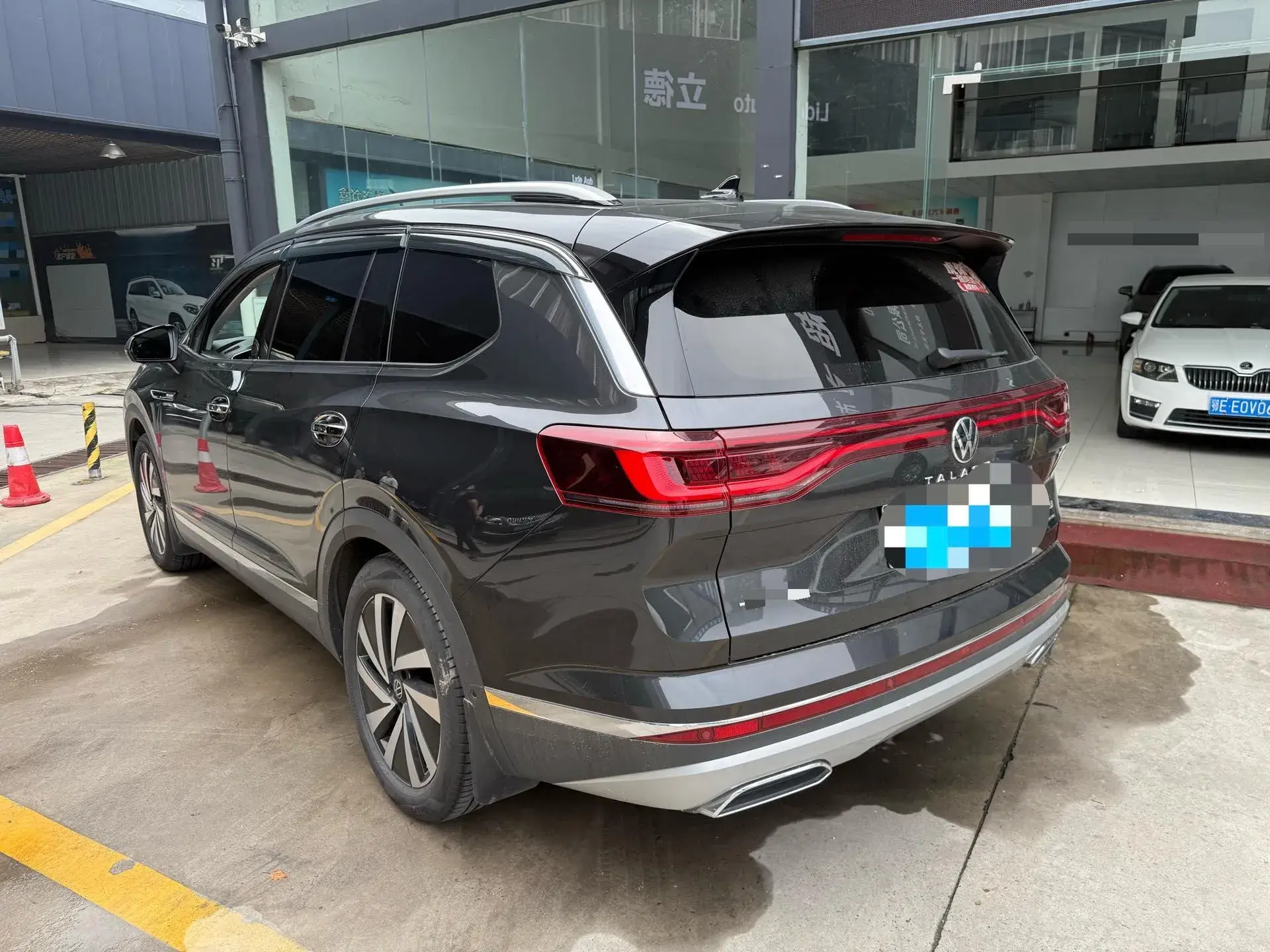 2022 VOLKSWAGEN TALAGON thumbnail 4