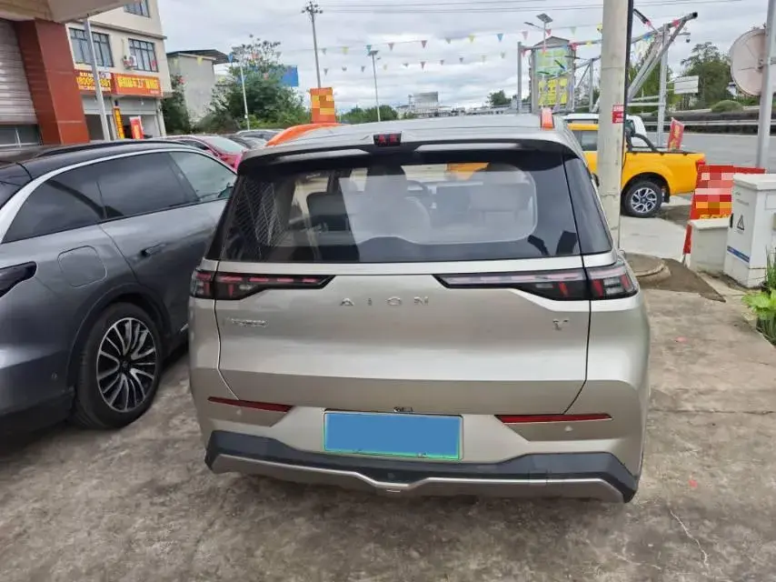 2021 AION Y thumbnail 2