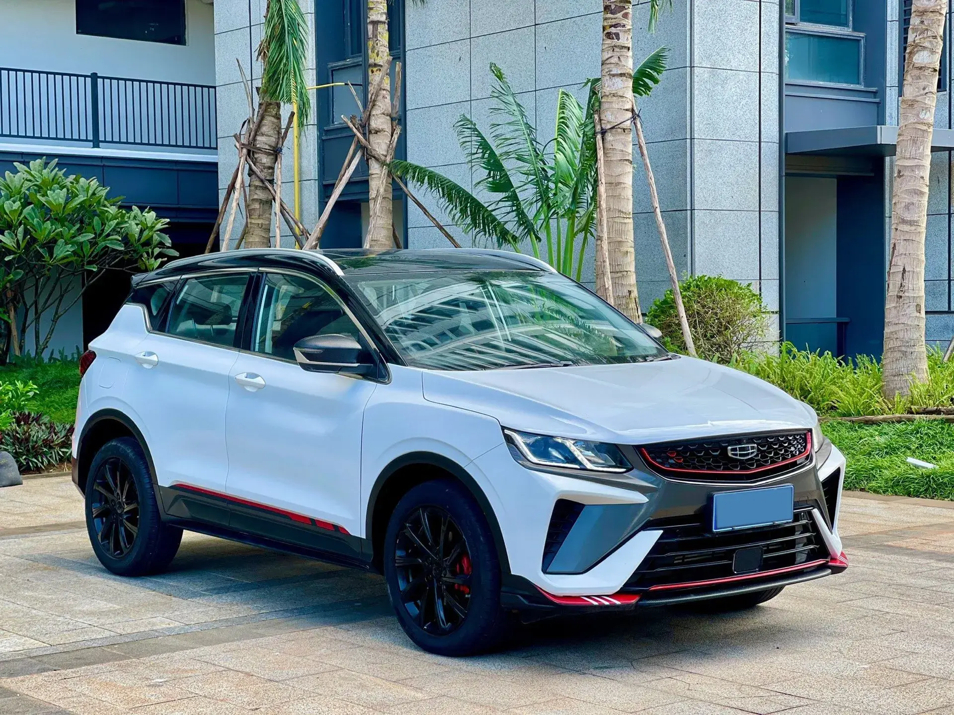 2021 GEELY COOLRAY thumbnail 3